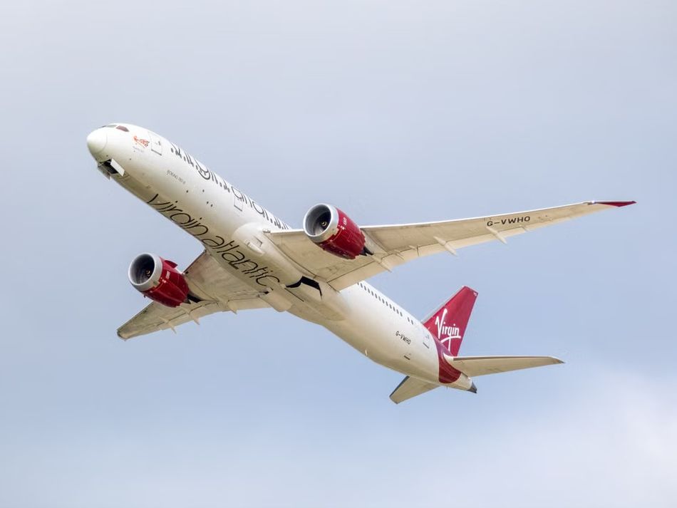 Avion Virgin Atlantic au décollage